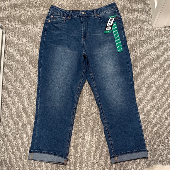 Frye Amari Wash High Rise Cuffed Ankle Jeans - Picture 1 of 5